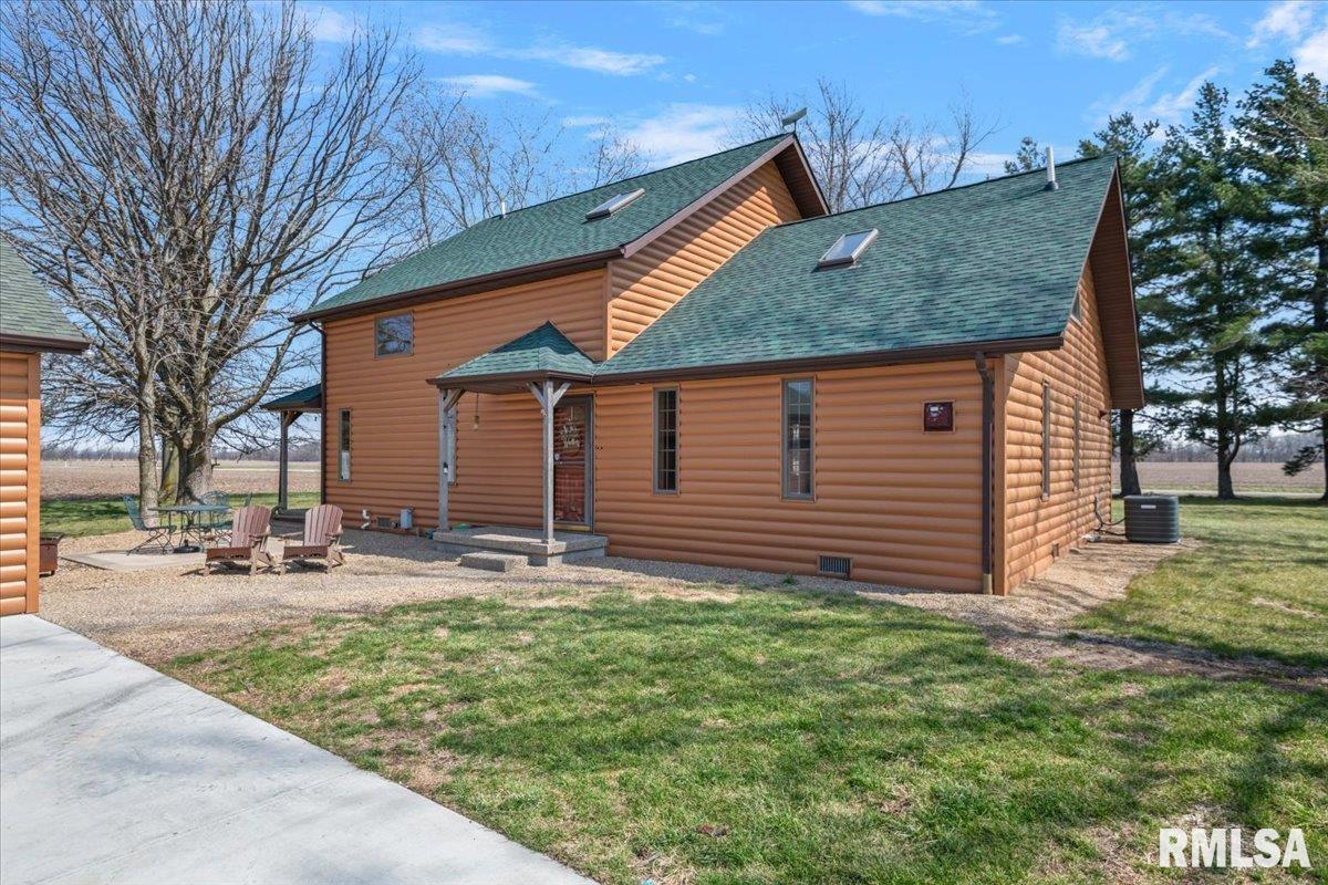 1097 East 180 North Road Nokomis, IL 62075 - Photo 32 of 61