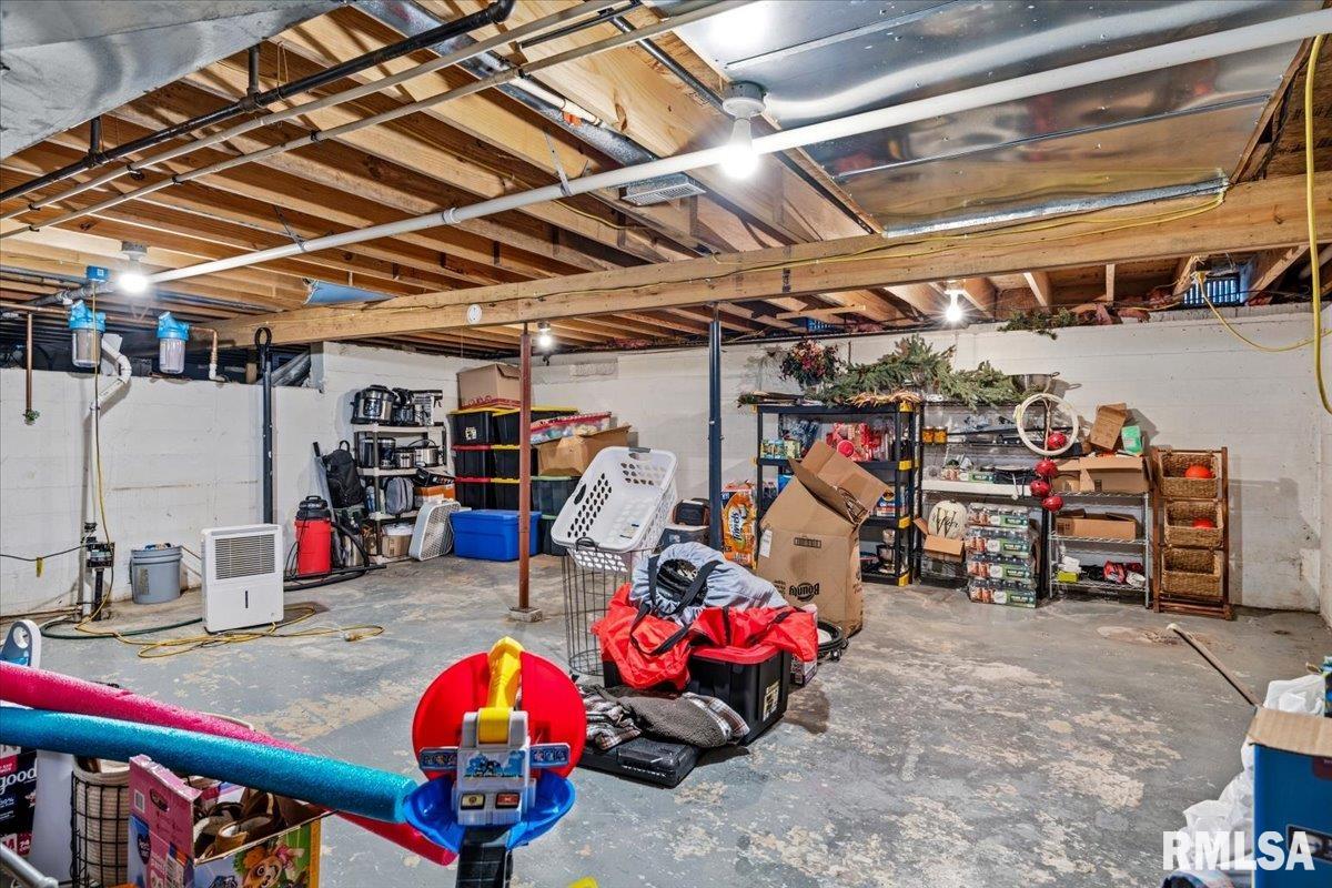 1097 East 180 North Road Nokomis, IL 62075 - Photo 36 of 61