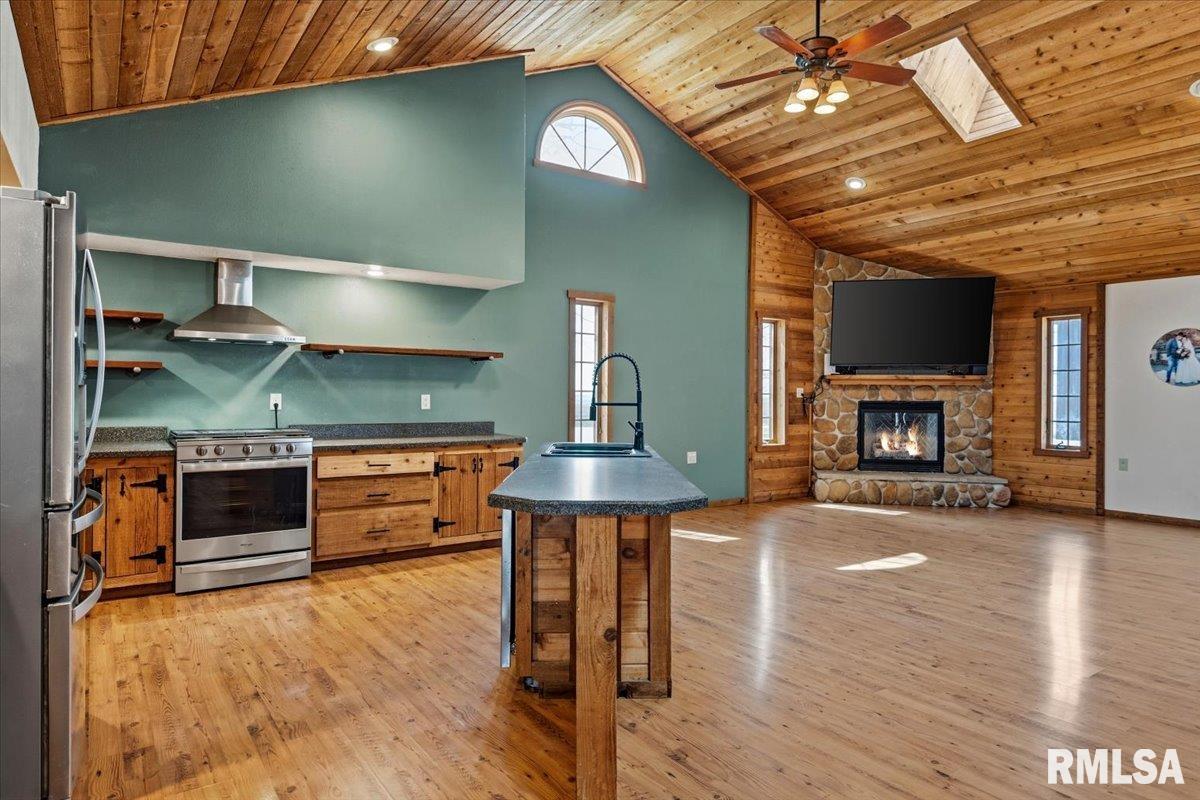 1097 East 180 North Road Nokomis, IL 62075 - Photo 48 of 61