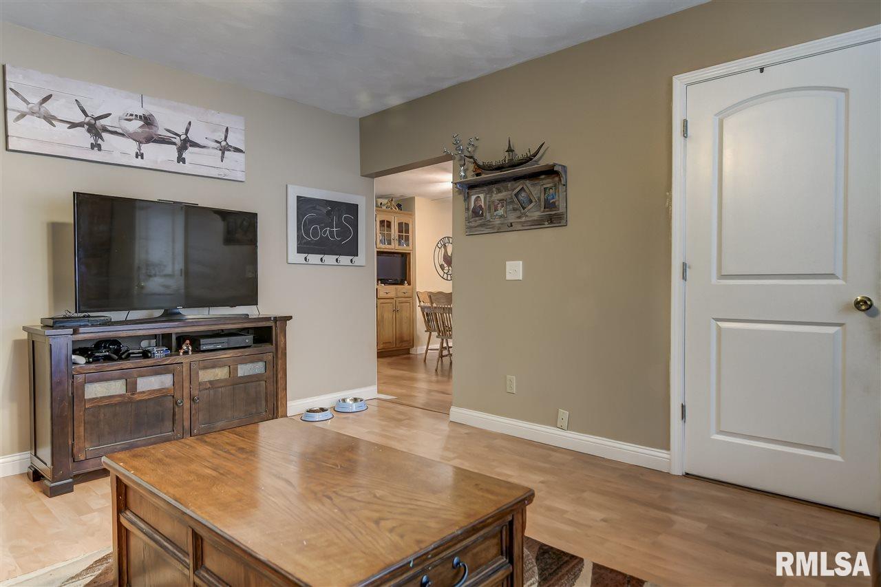 608 West Calhoun Avenue Springfield, IL 62702 - Photo 12 of 36