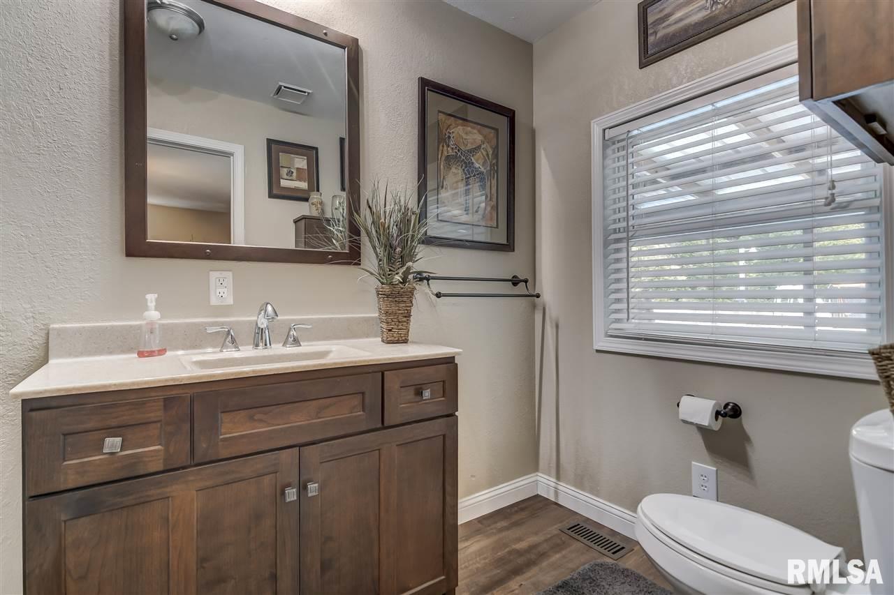 608 West Calhoun Avenue Springfield, IL 62702 - Photo 23 of 36