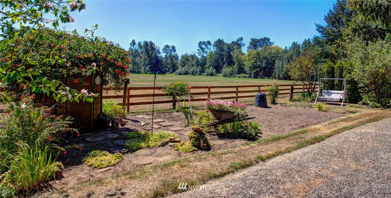 251 West Bartlett Road Lynden, WA 98264 - Photo 11 of 22 Gallery Image 11