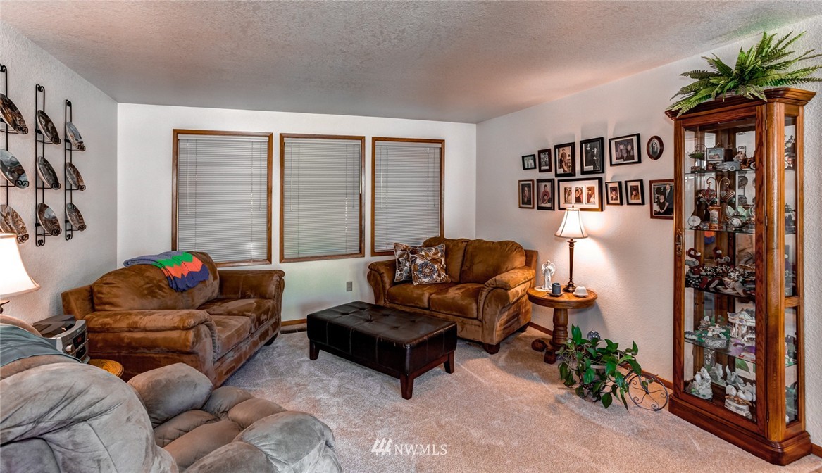 251 West Bartlett Road Lynden, WA 98264 - Photo 16 of 22 Gallery Image 16