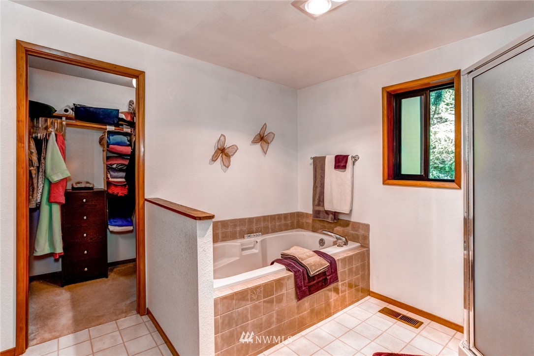 251 West Bartlett Road Lynden, WA 98264 - Photo 18 of 22 Gallery Image 18