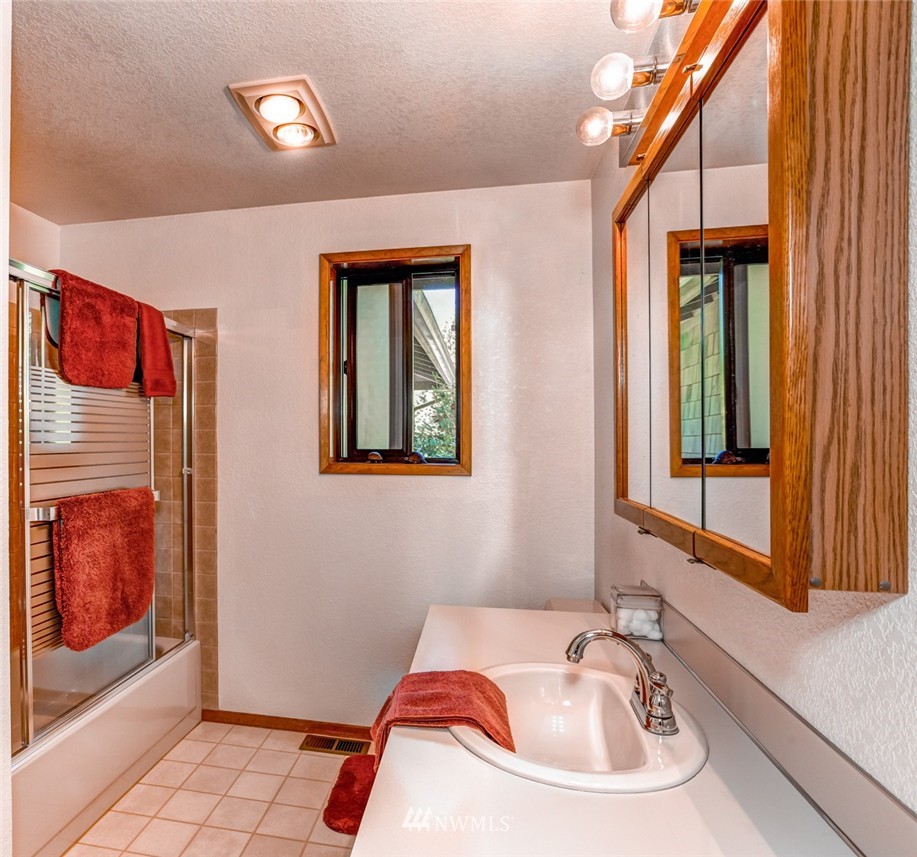 251 West Bartlett Road Lynden, WA 98264 - Photo 20 of 22 Gallery Image 20