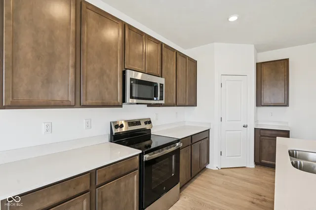 $387,999 | 7513 Firecrest Lane, Camby, IN 46113