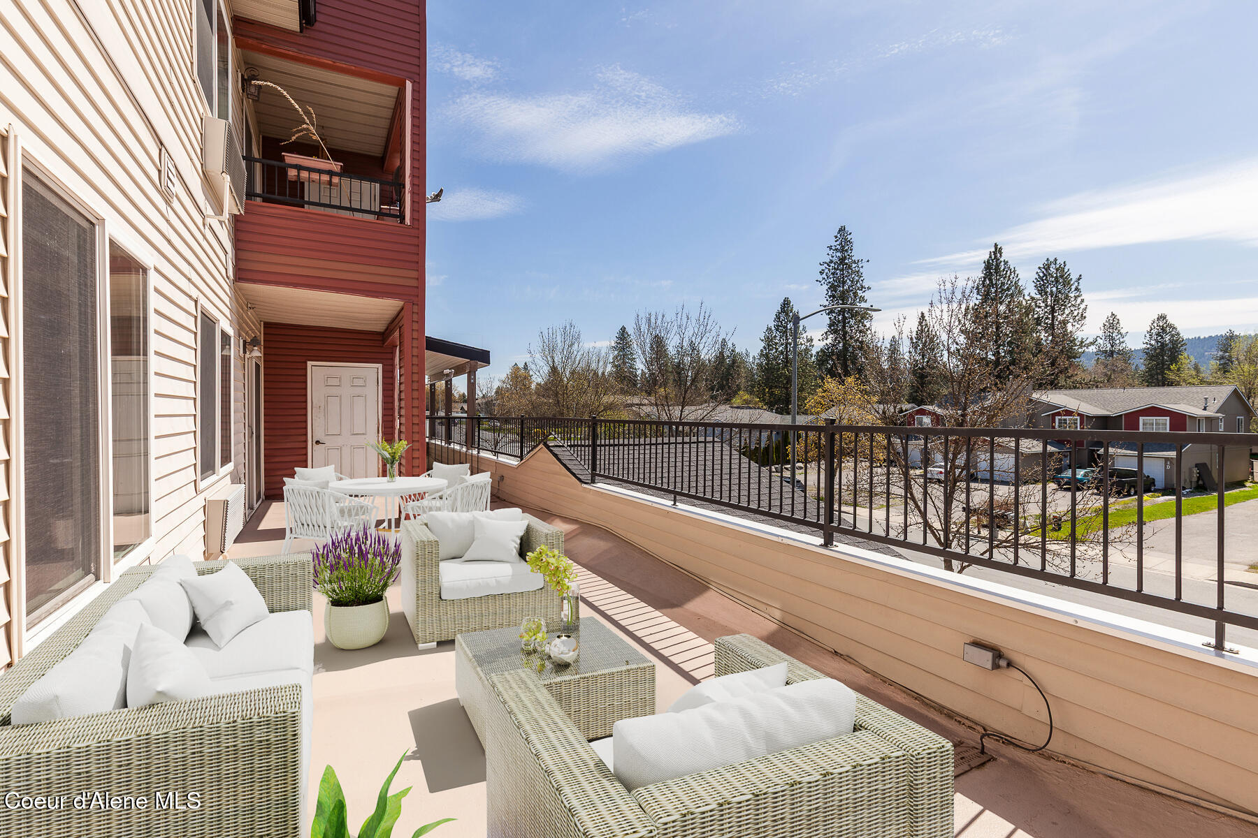 310 North Promenade Loop, Unit 208 Post Falls, ID 83854 - Photo 5 of 22 310NPromenadeLoopUnit208-16_STAGED