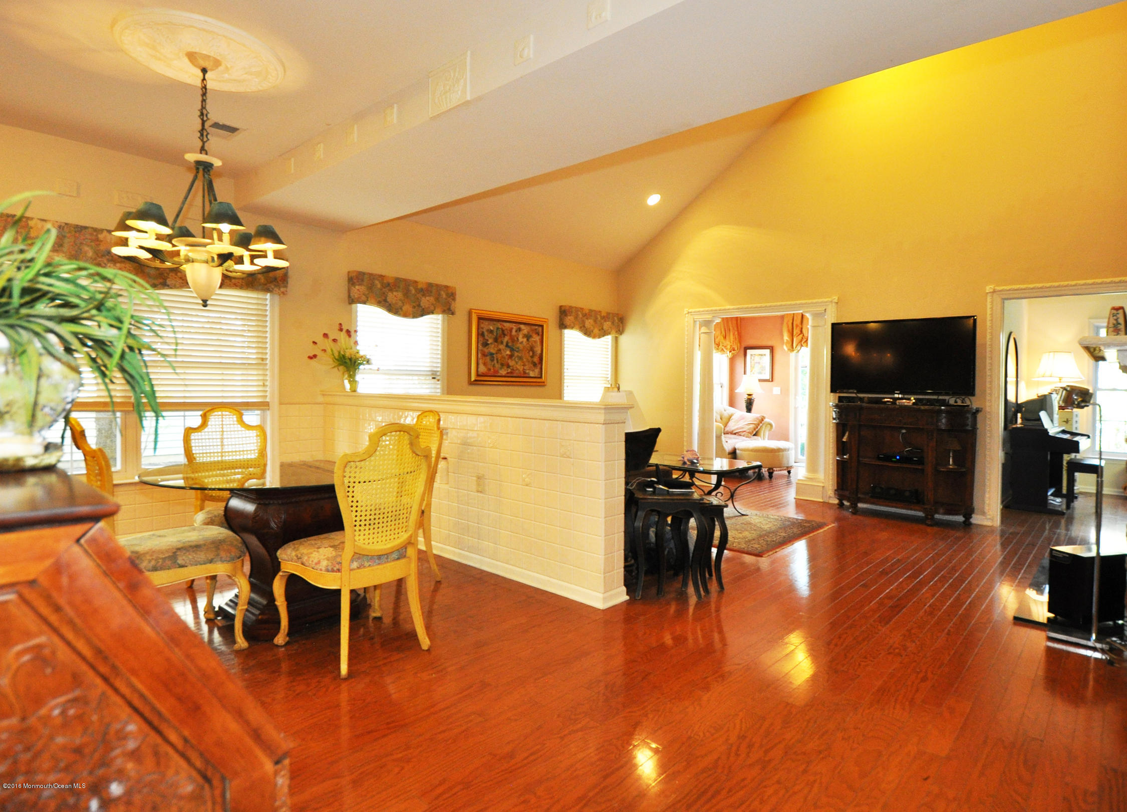 72 Yates Road Manalapan, NJ 07726 - Photo 12 of 43 13YatesLivingRoom1