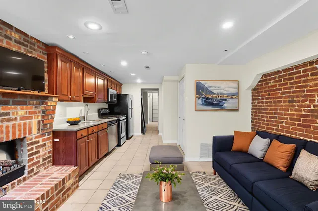 $1,500 | 533 Florida Avenue Northwest, Unit 1, Washington, DC 20001