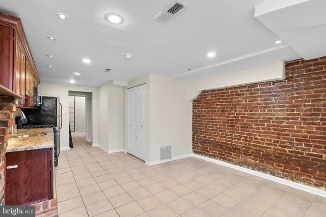 $1,500 | 533 Florida Avenue Northwest, Unit 1, Washington, DC 20001
