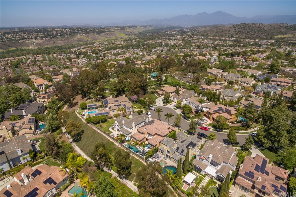 7 Weldon Heights Ladera Ranch, CA 92694 - Photo 9 of 58