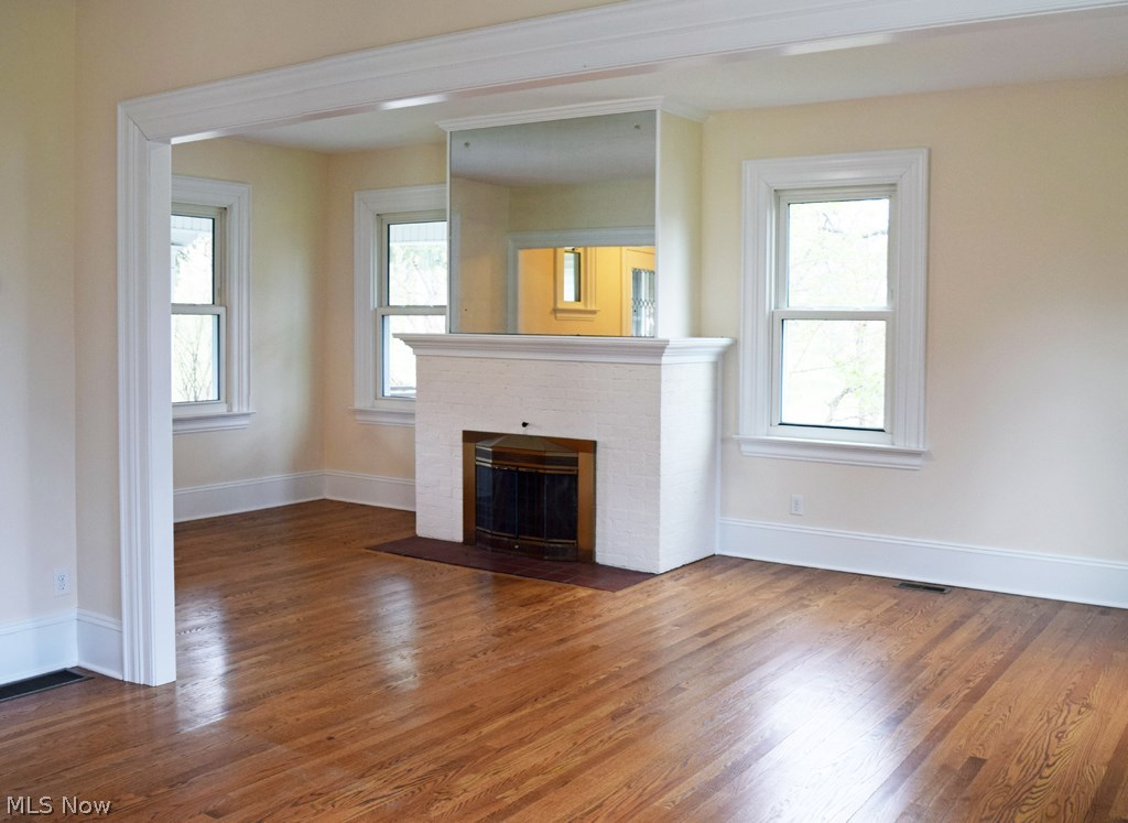 35431 Ridge Road Willoughby, OH 44094 - Photo 4 of 14 Gallery Image 4