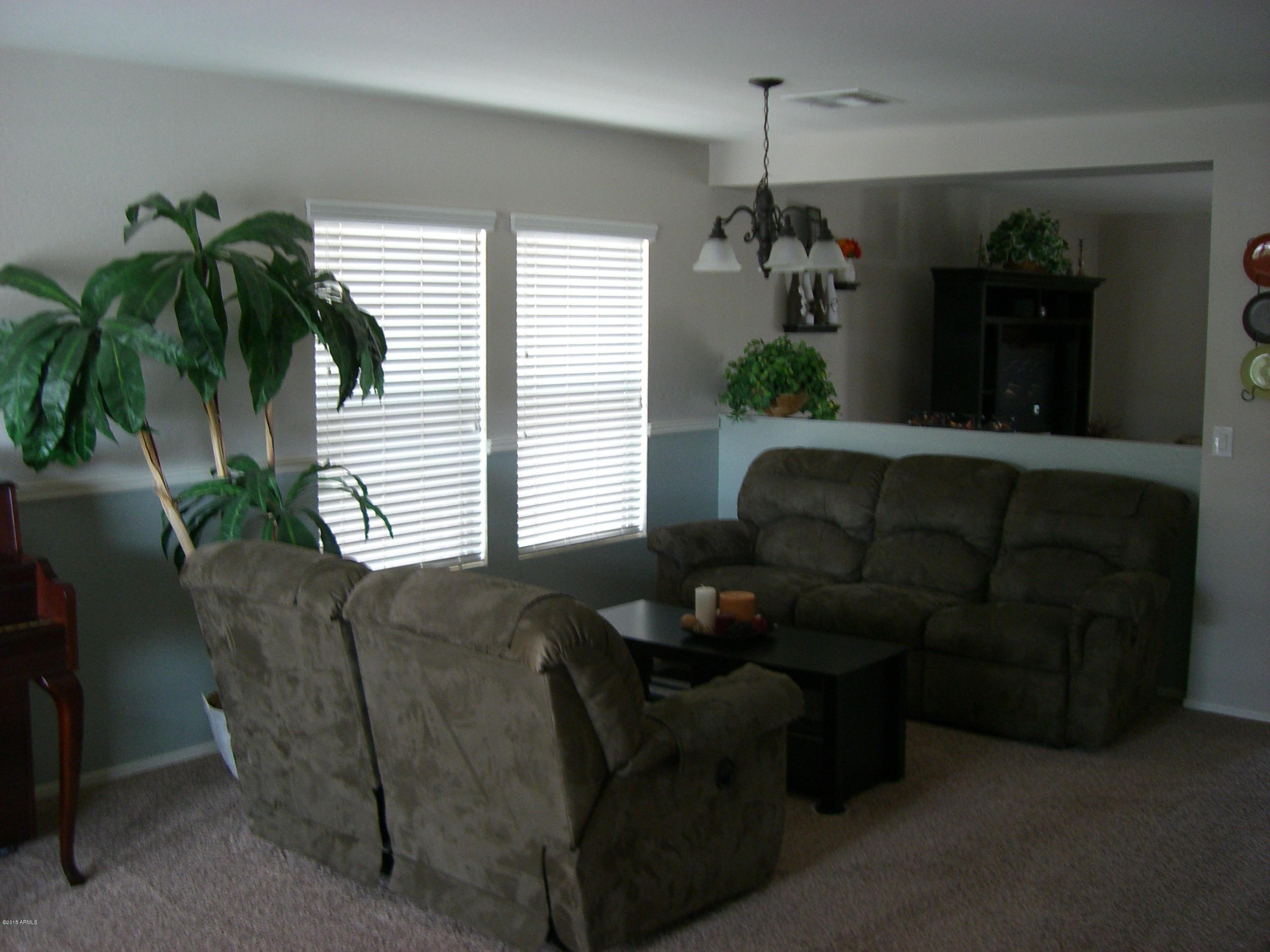 18491 North Madison Road Maricopa, AZ 85139 - Photo 5 of 32 MADISON- FORMAL LIVING & DINING AREA