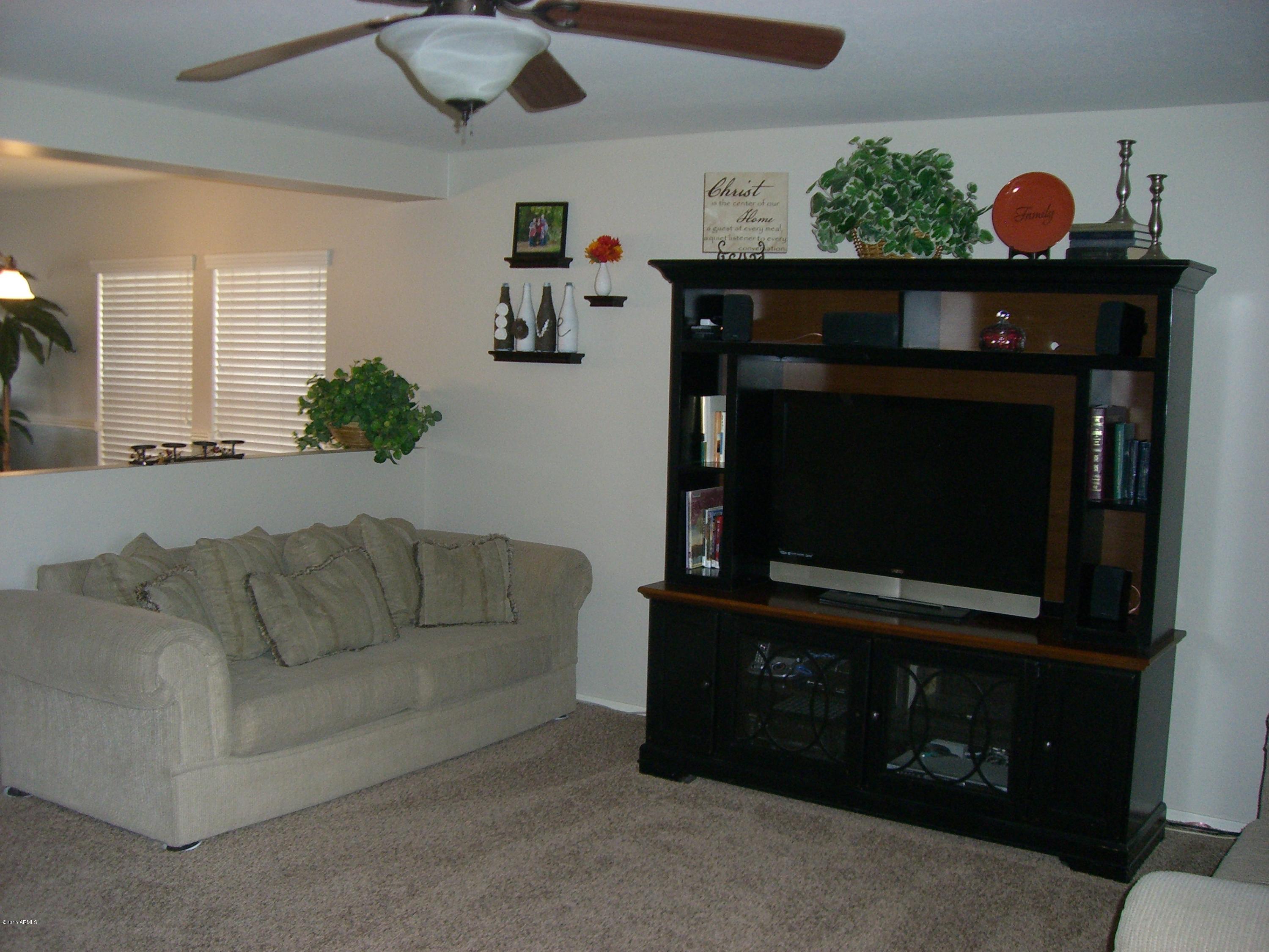 18491 North Madison Road Maricopa, AZ 85139 - Photo 8 of 32 MADISON-FAMILY ROOM 2