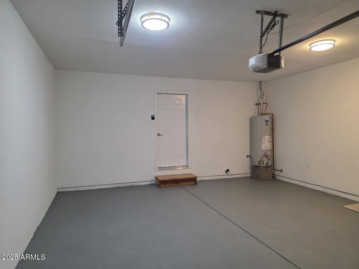 142 West 7th Street Eagar, AZ 85925 - Photo 24 of 25 a view of room with air conditioner and window