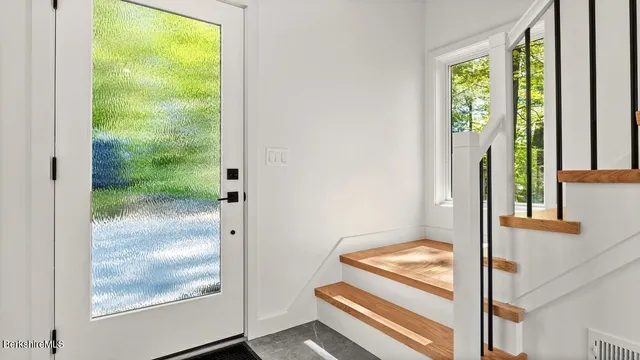 a view of utility room