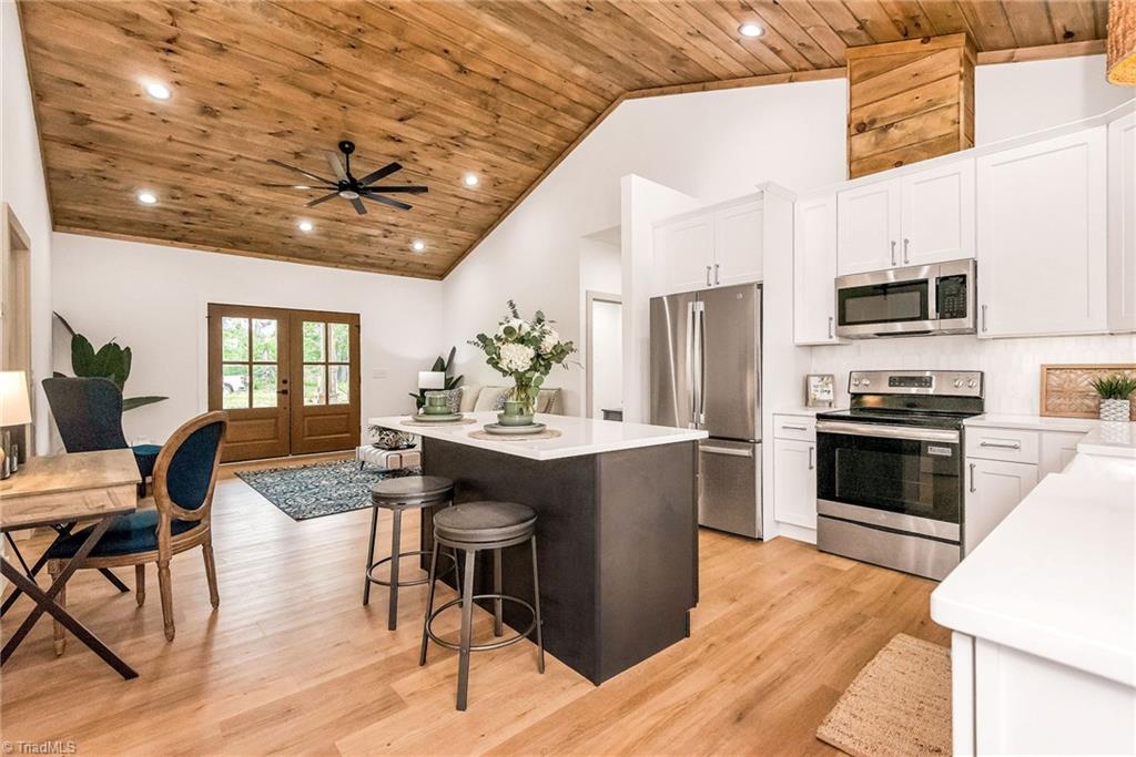 3598 Clingman Road Ronda, NC 28670 - Photo 11 of 35 Gallery Image 11