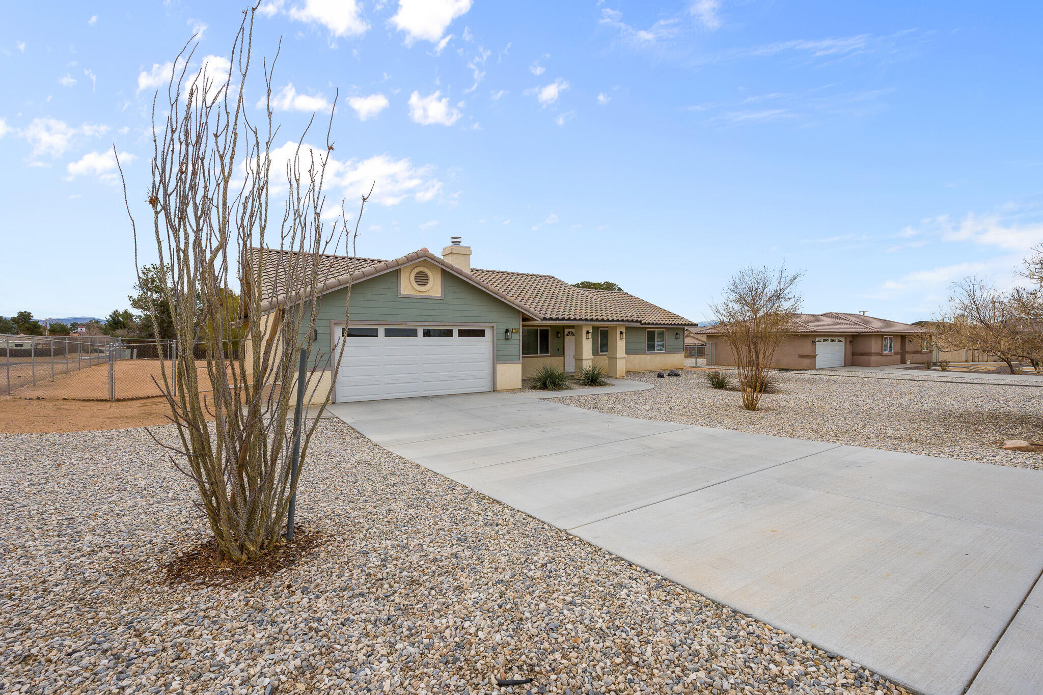 22583 S Road Apple Valley, CA 92307 - Photo 3 of 41 CYB04169