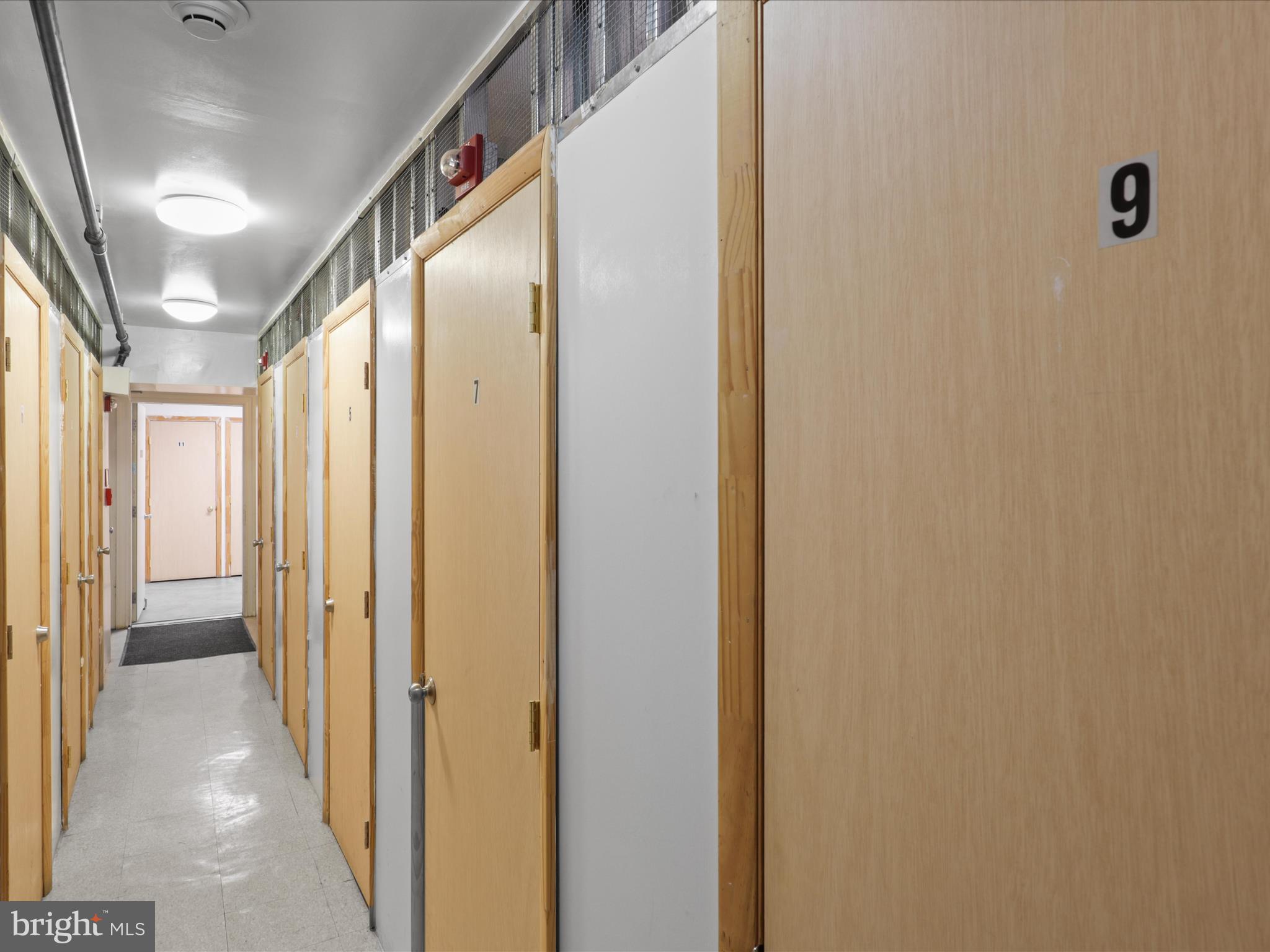 1858 California Street Northwest, Unit 33 Washington, DC 20009 - Photo 27 of 32 a view of a hallway