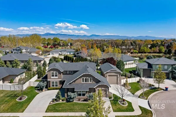 $1,295,000 | 2560 North Hearthglow Avenue, Eagle, ID 83616