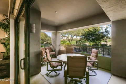 $615,000 | 21320 North 56th Street, Unit 1068, Phoenix, AZ 85054