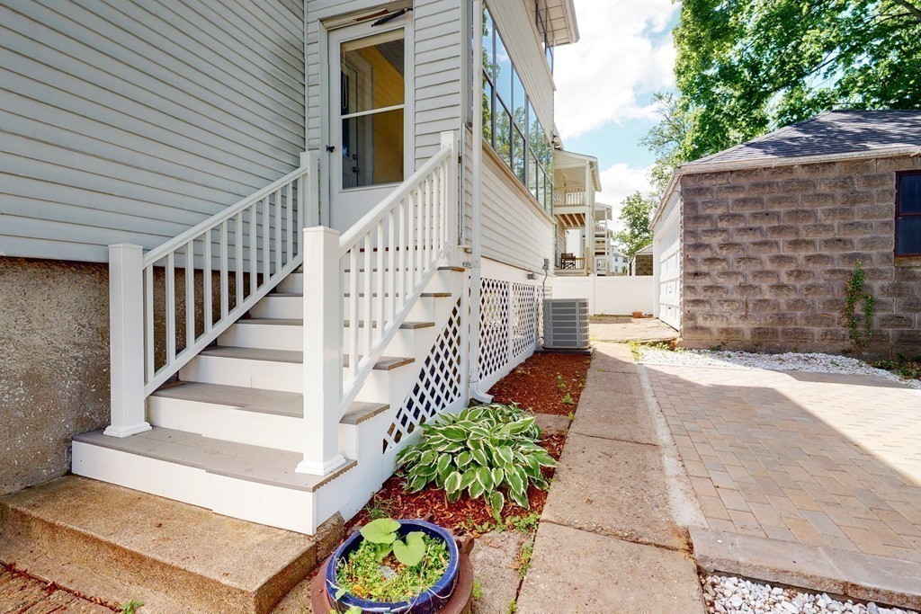 32 Holden Road, Unit 32 Belmont, MA 02478 - Photo 17 of 20