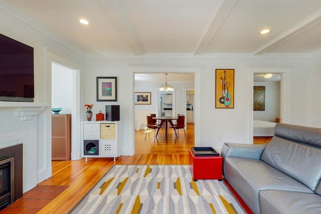 32 Holden Road, Unit 32 Belmont, MA 02478 - Photo 2 of 20