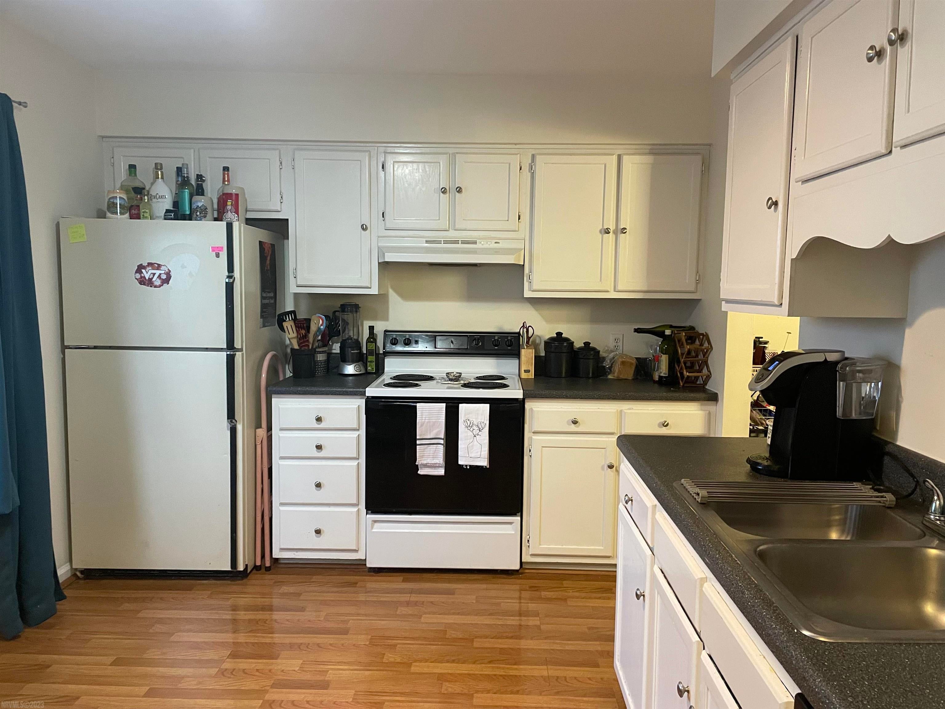 2522 Ridge Road Blacksburg, VA 24060 - Photo 3 of 12 Gallery Image 3
