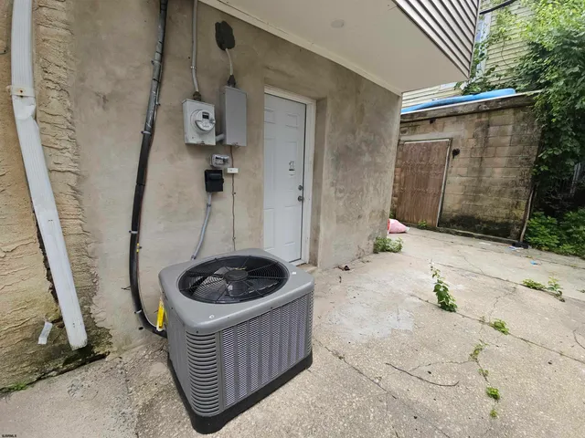 $2,300 | 902 Keener Avenue, Atlantic City, NJ 08401