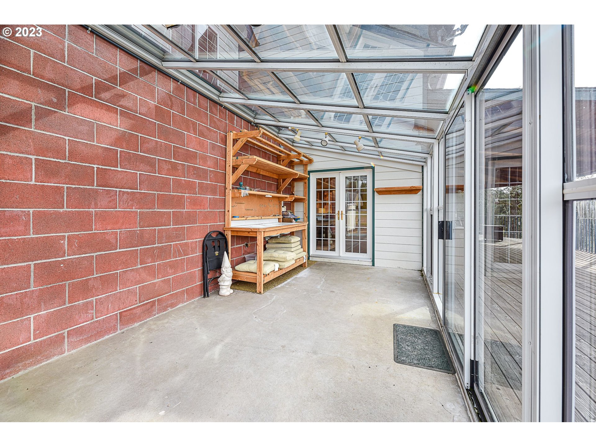 87424 Halderson Road Eugene, OR 97402 - Photo 13 of 32 Sun Room