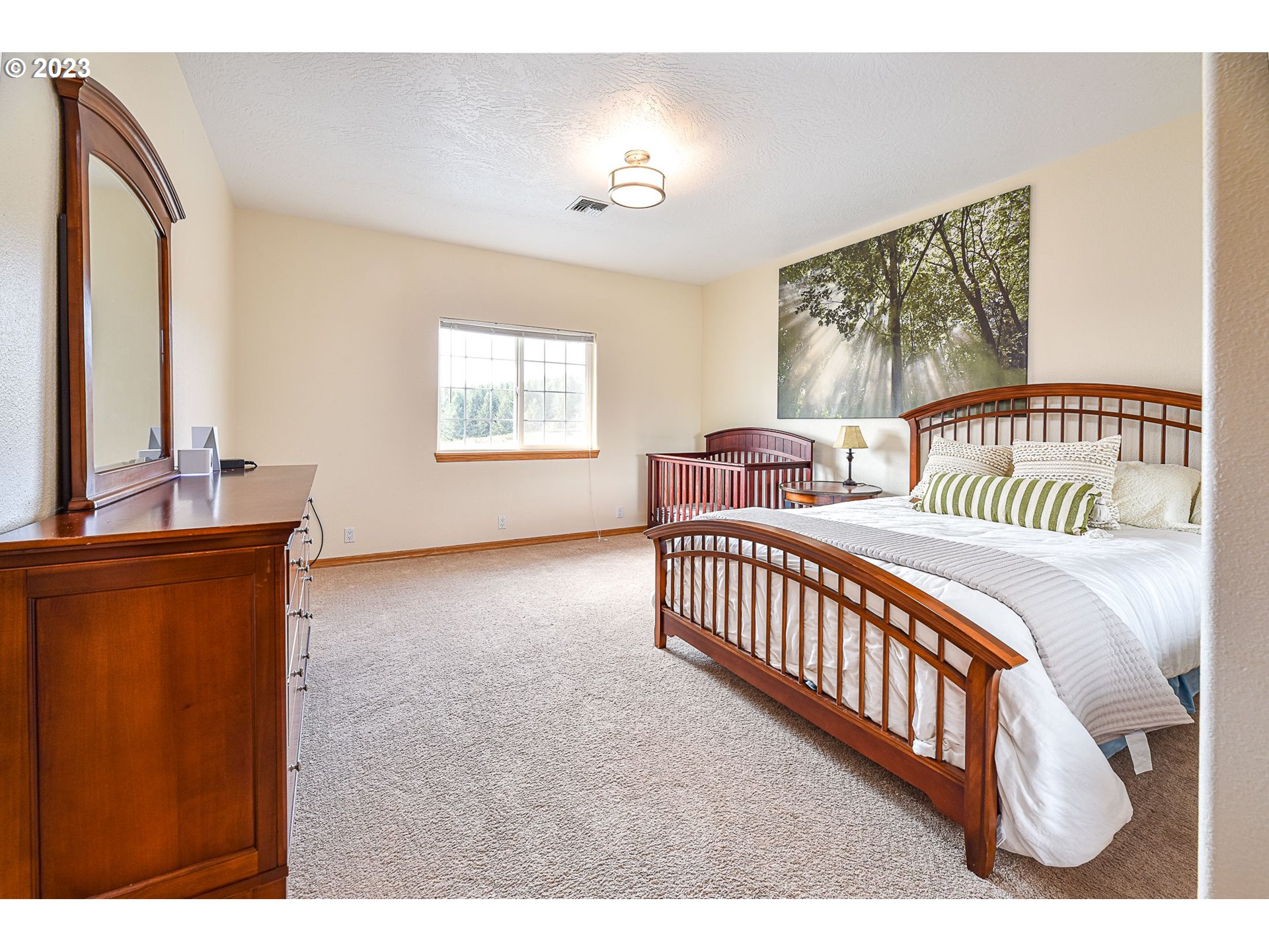 87424 Halderson Road Eugene, OR 97402 - Photo 22 of 32 Bedroom