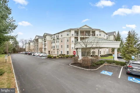 $380,000 | 244 Baltimore Pike, Unit 131A, Glen Mills, PA 19342