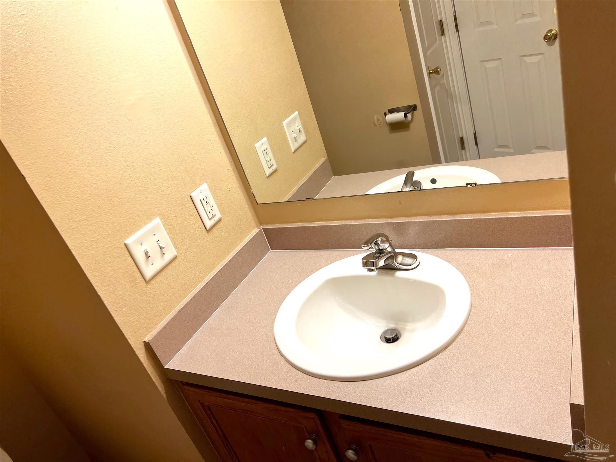 5565 Berryhill Road Milton, FL 32570 - Photo 36 of 45 Gallery Image 36