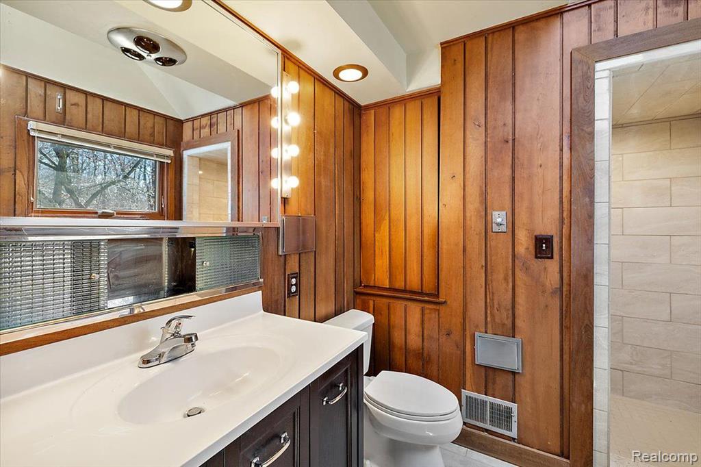 6145 Blue Beech Road Rochester Hills, MI 48306 - Photo 33 of 55