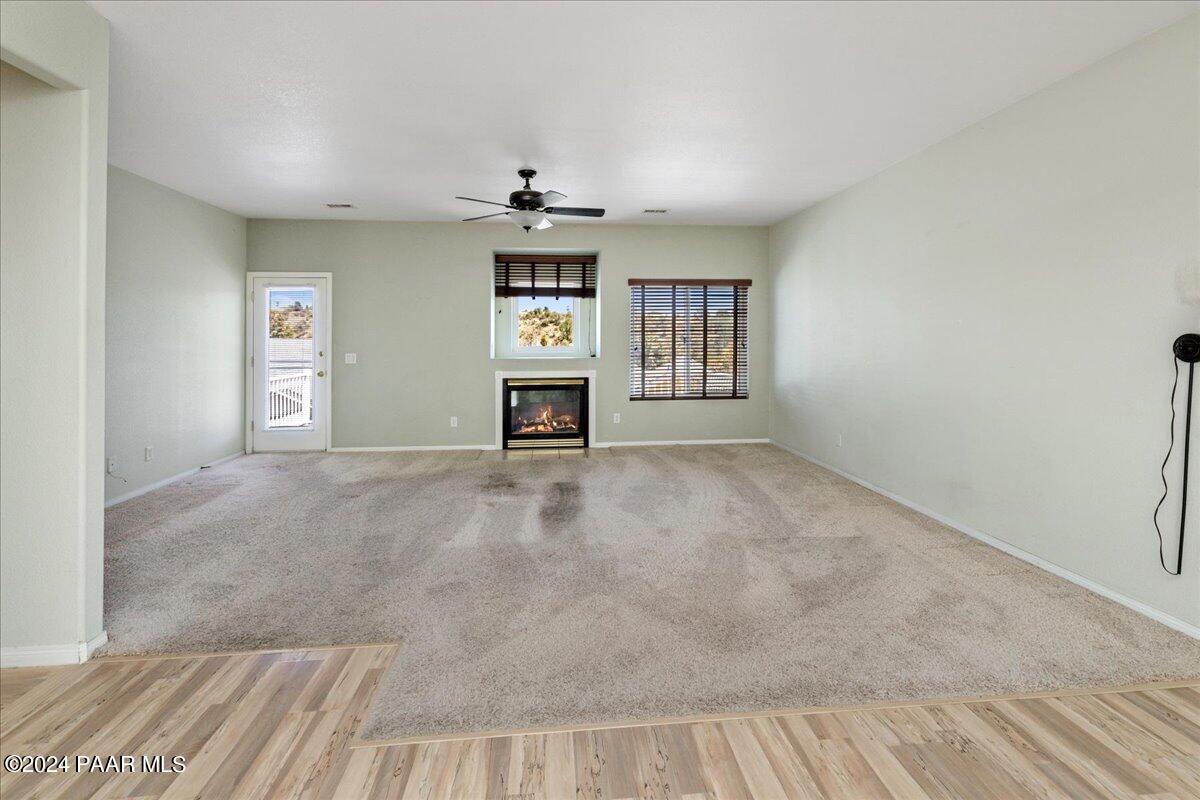 1938 Vine Road Prescott Valley, AZ 86314 - Photo 5 of 19 05-Living Room