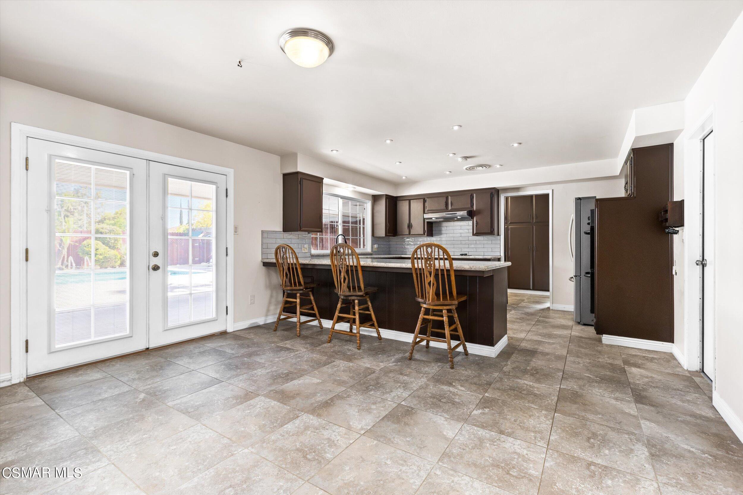 3512 Crest Drive Bakersfield, CA 93306 - Photo 20 of 40 a view of a dining room with furniture