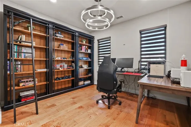 $4,080,000 | 10 Shadybend, Irvine, CA 92602