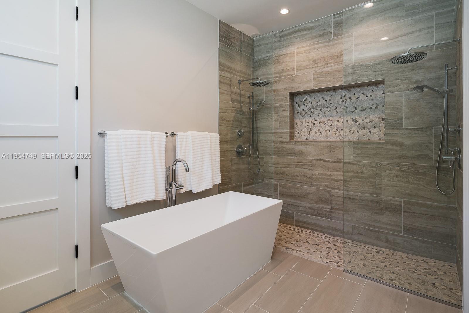 16 Bass Avenue Key Largo, FL 33037 - Photo 32 of 48