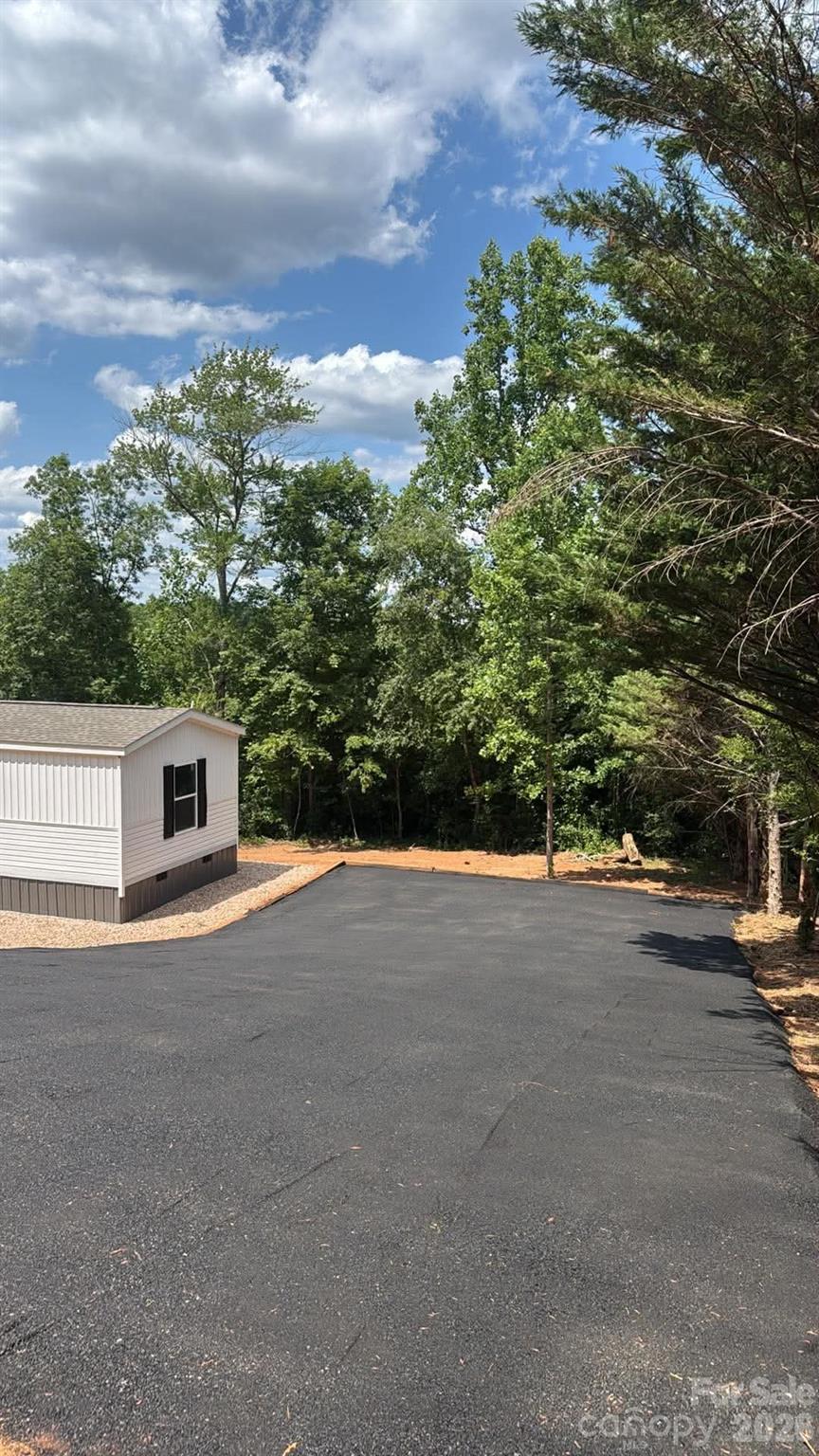 7499 Virginia Ridge Connelly Springs, NC 28612 - Photo 3 of 22 Gallery Image 3