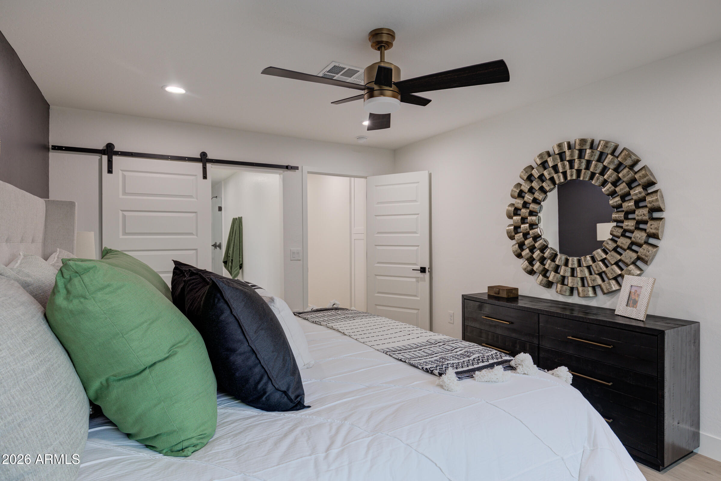 4235 North 35th Way Phoenix, AZ 85018 - Photo 26 of 33 4235 N 35th Way-41