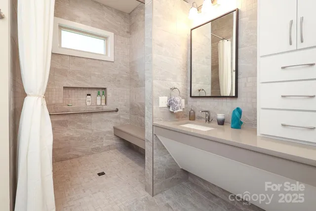 $1,235,000 | 1624 Emory Oak Drive, Charlotte, NC 28270