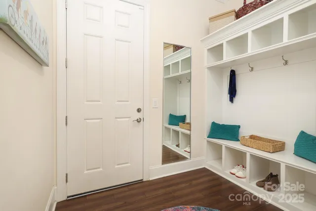 $1,235,000 | 1624 Emory Oak Drive, Charlotte, NC 28270