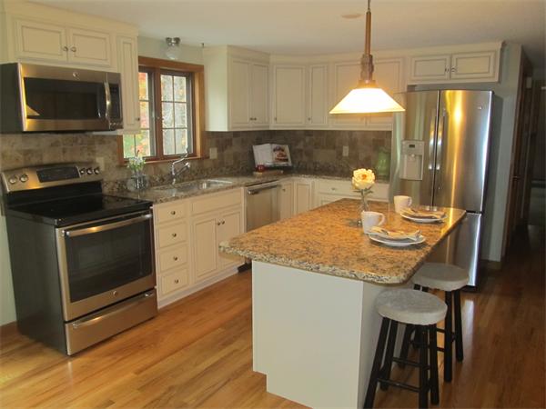 1 Old Village Road Sturbridge, MA 01566 - Photo 2 of 30 Gallery Image 2