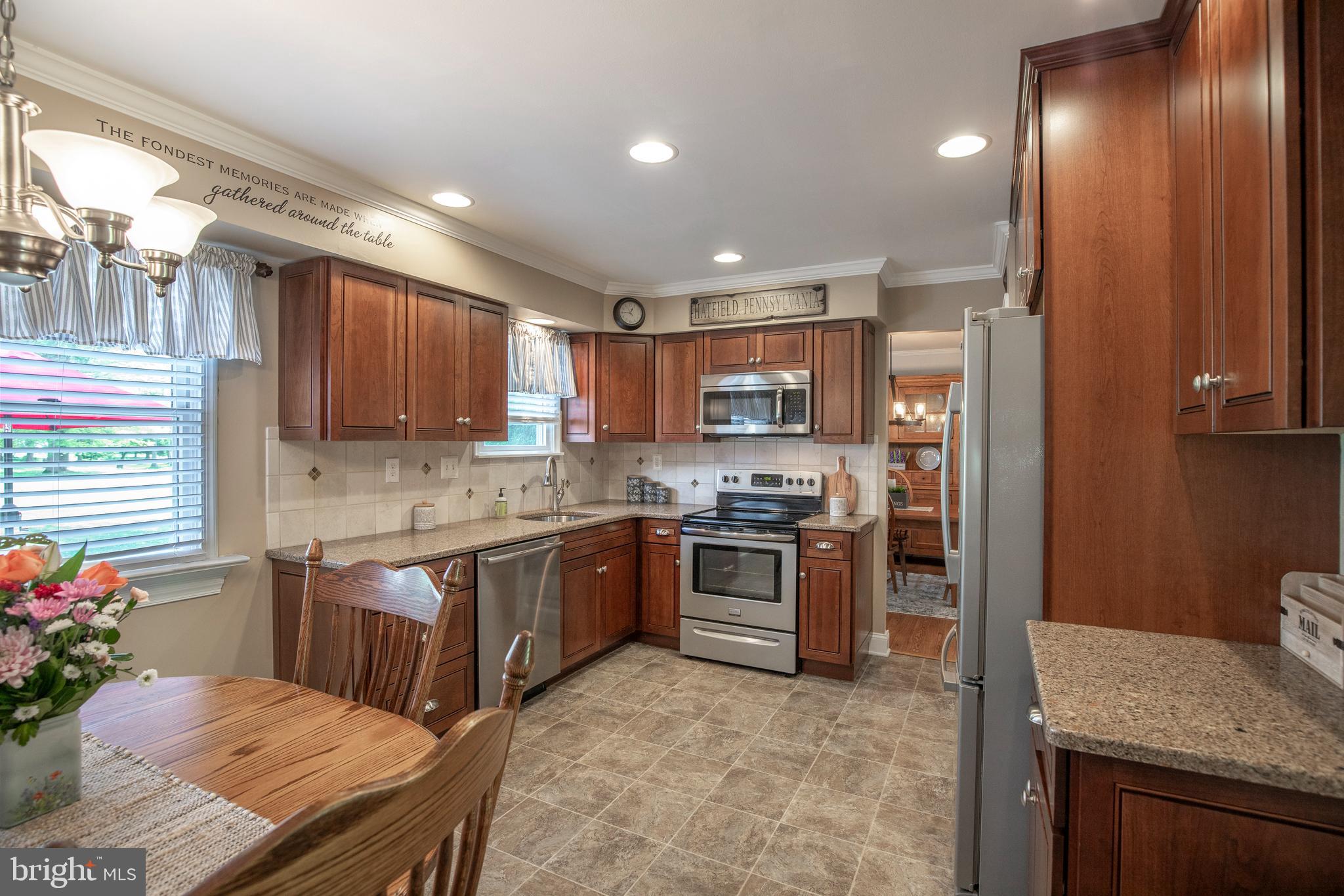 3131 Line Lexington Road Hatfield, PA 19440 - Photo 11 of 45 Kitchen 42' cabinetry