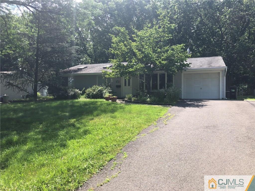 8 Wheeler Road Kendall Park, NJ 08824 - Photo 1 of 25 Gallery Image 1