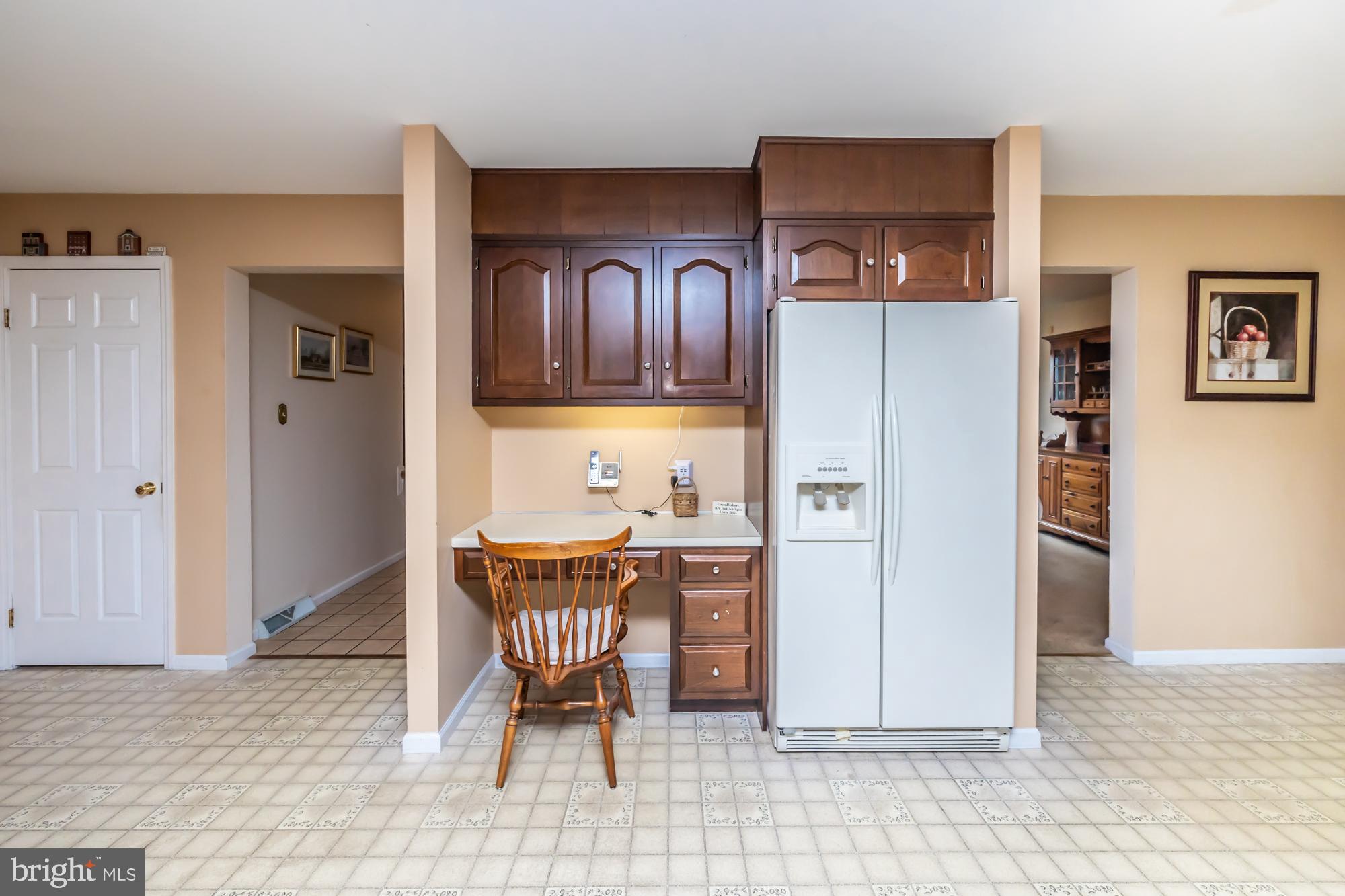 30 Estates Drive Reading, PA 19606 - Photo 19 of 45 a dining room with furniture and window