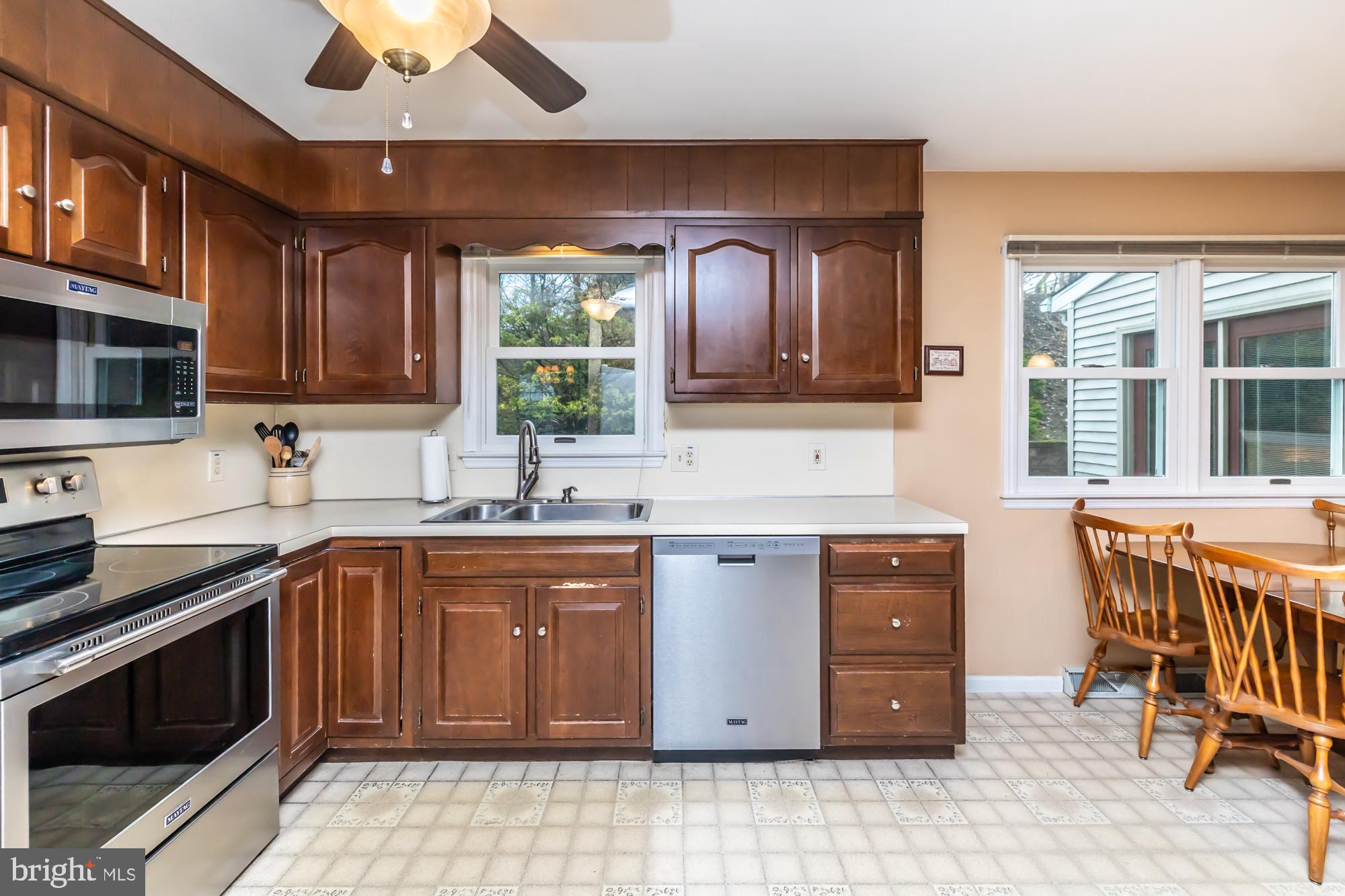 30 Estates Drive Reading, PA 19606 - Photo 20 of 45 a kitchen with stainless steel appliances granite countertop a stove and a sink