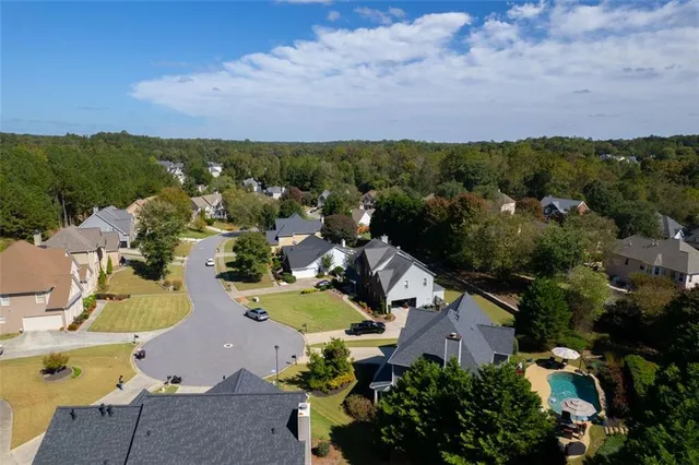 a view of a house with a big yard
