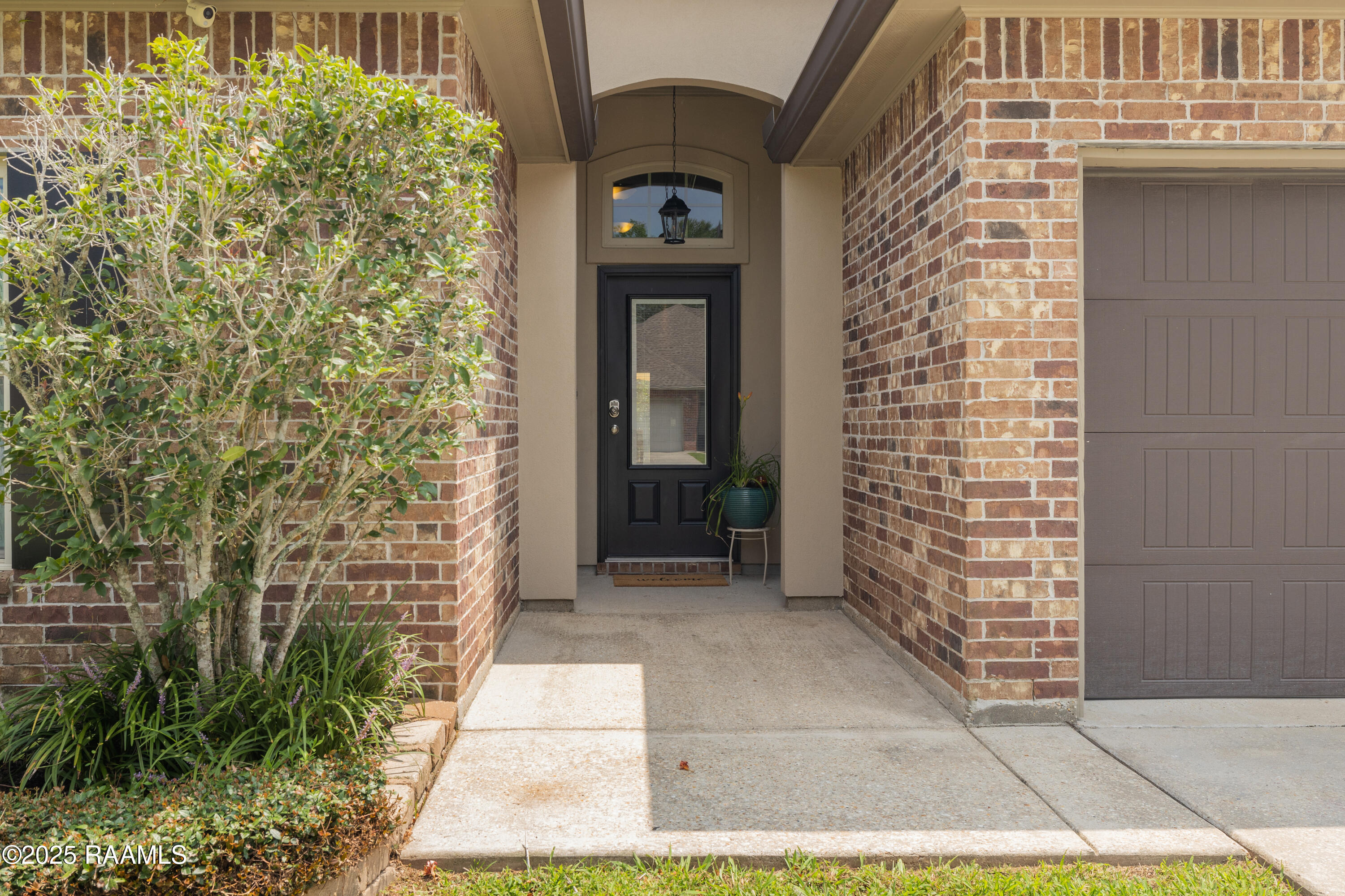 306 Flanders Ridge Drive Youngsville, LA 70592 - Photo 2 of 27 306 Flanders-3