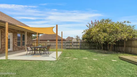 $264,500 | 306 Flanders Ridge Drive, Youngsville, LA 70592